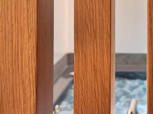 Spa-Bereich mit Whirlpool und Sauna